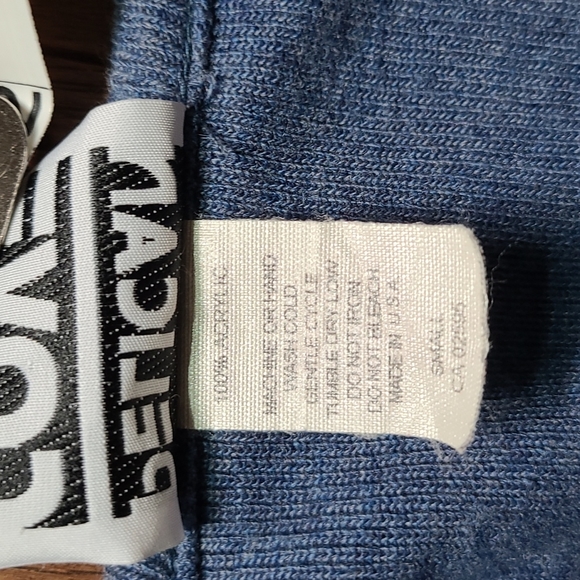 2/$25 Pretty 3/4 length sleeve sweater with embroidered flowers. Blue size S - Picture 6 of 6